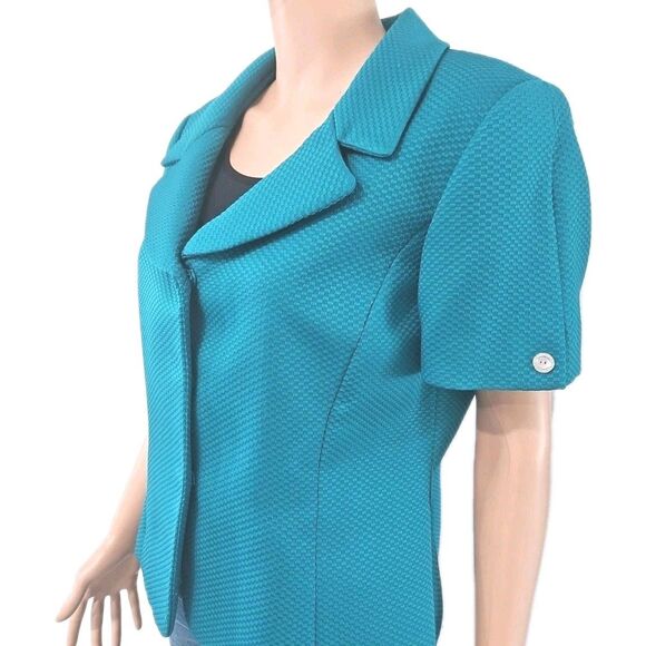 Tahari Jackets & Blazers - Tahari Arthur S. Levine Blazer